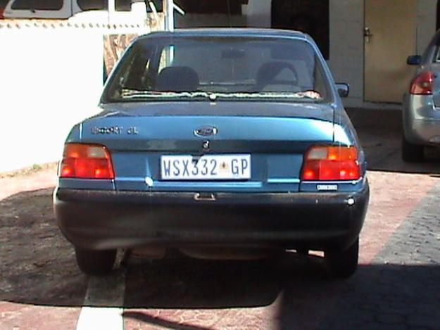 Ford Escort 16 GL