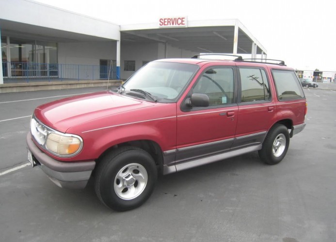 Ford Explorer XLT Eddie Bauer