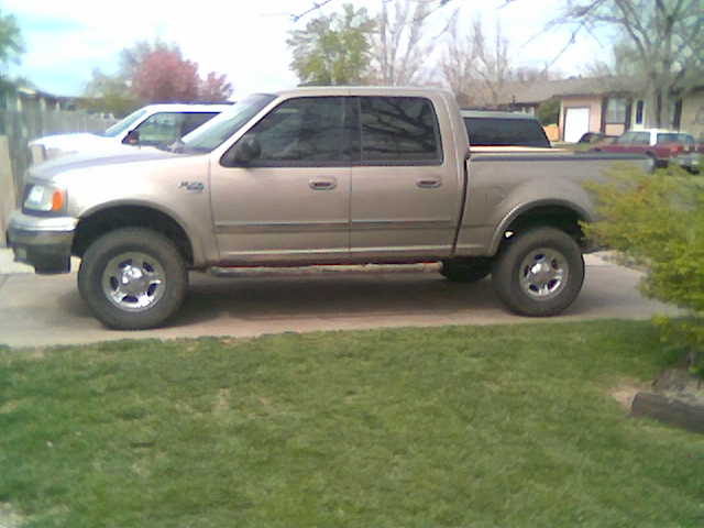 Ford F-150 XLT crew cab