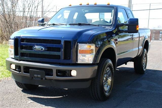 Ford F-350 FX4 Lariat Super Duty