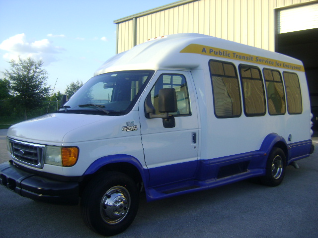 Ford F-350 Super Duty Van