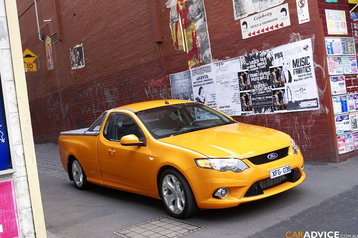 Ford Falcon Xr6 Turbo Ute Fg Picture 2 Reviews News Specs
