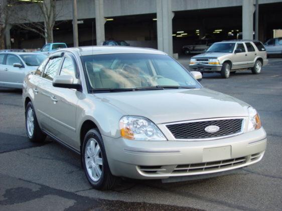 Ford Five hundred SE