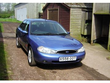 Ford Mondeo 20I CLX