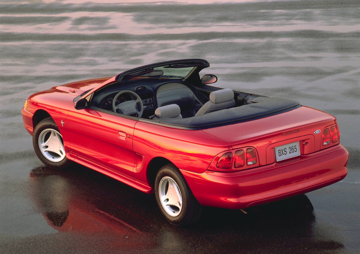 Ford Mustang 351 Convertible