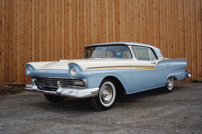 Ford Skyliner Retratable Hardtop