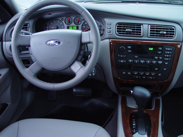 2001 ford taurus se specs