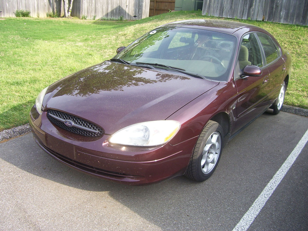 Ford Taurus SE