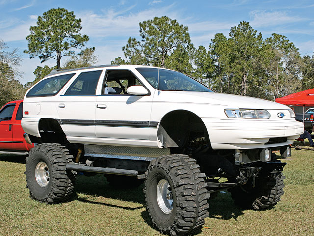 Ford Taurus Wagon