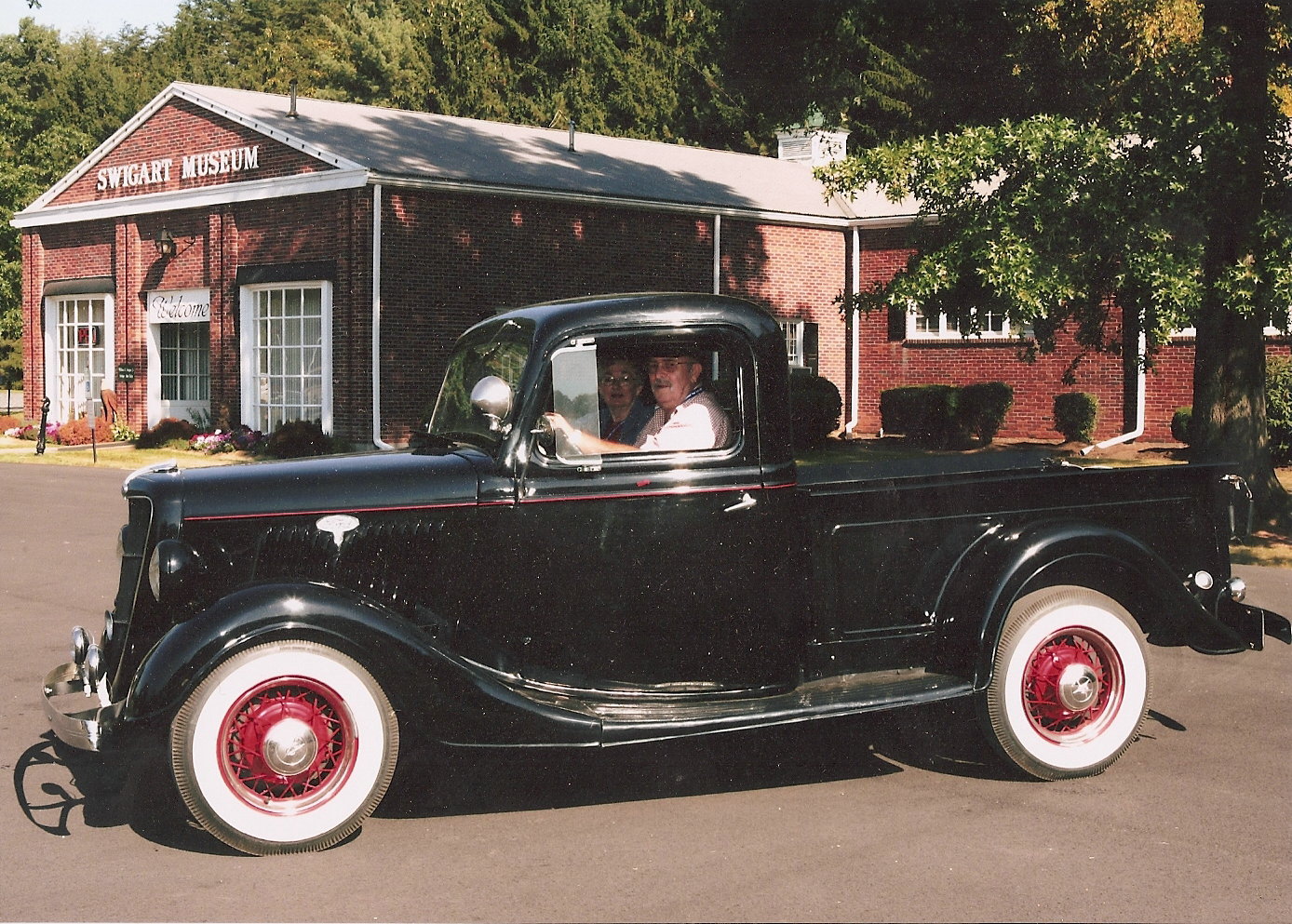 Ford V8 Pick up