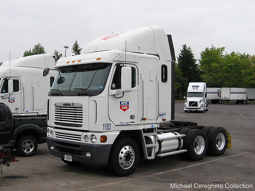 Freightliner Argosy COE