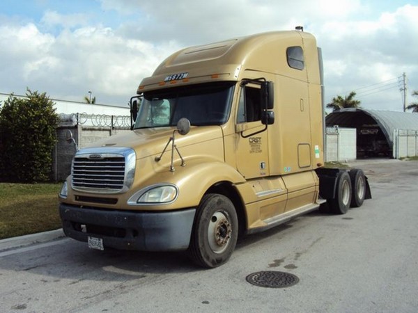 Freightliner CL120 Columbia