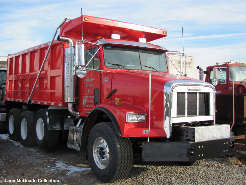 Freightliner FLD Dump