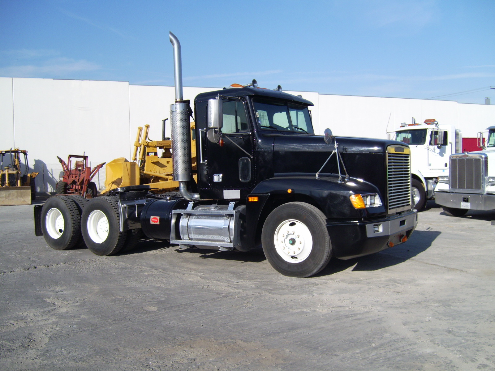 Freightliner FLD120