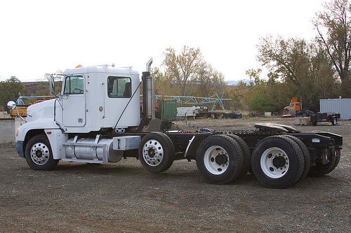 Freightliner FLD120 Conventional