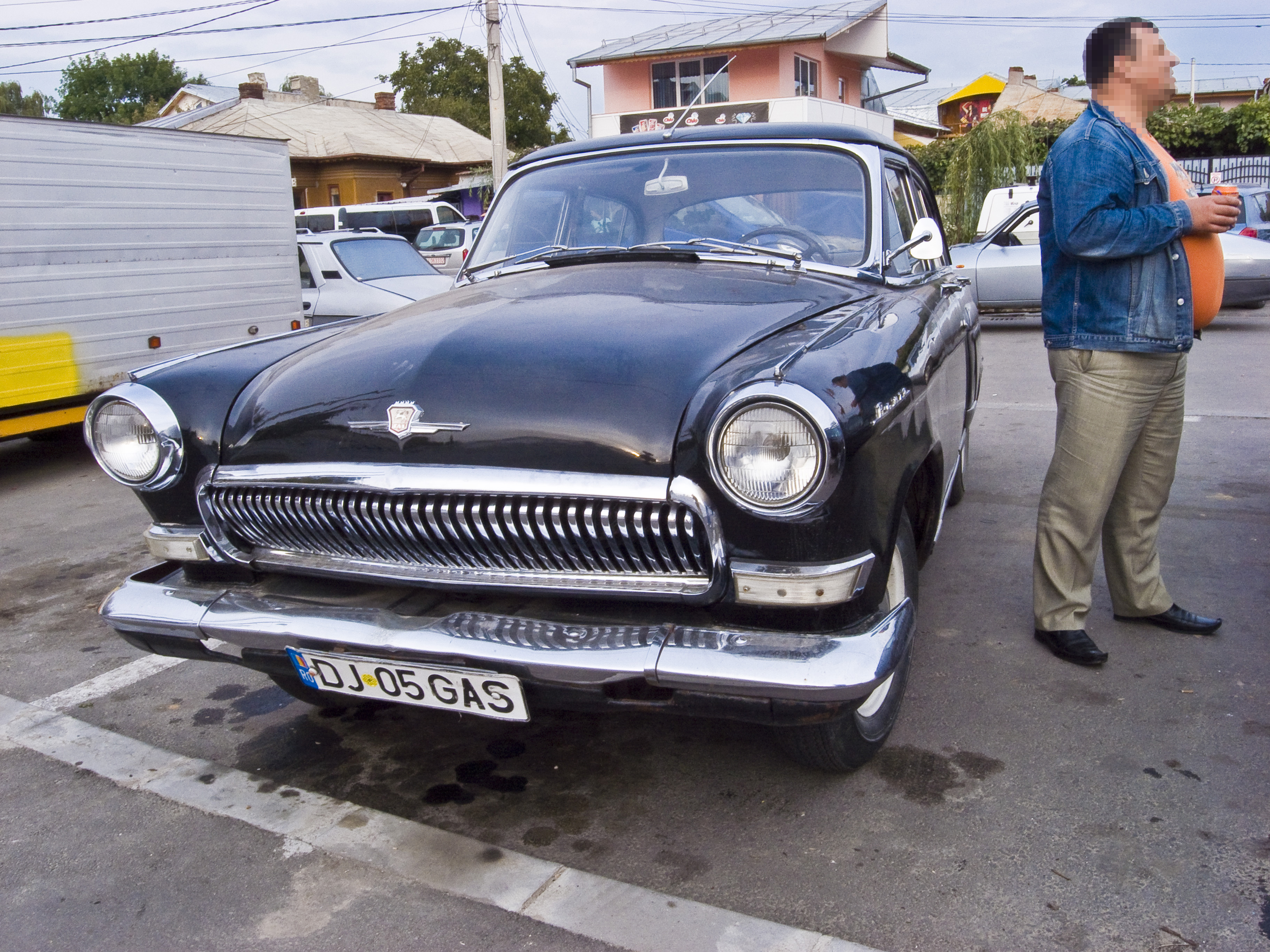 GAZ Volga M21