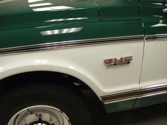 GMC Sierra Grande 30