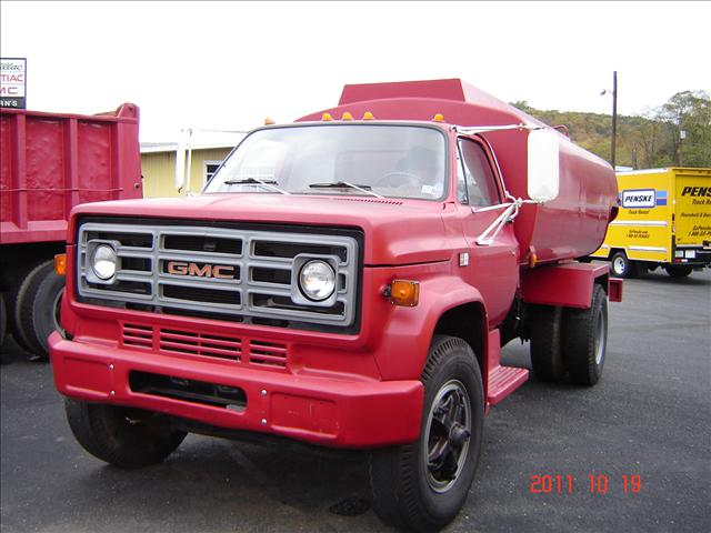 GMC Tank truck