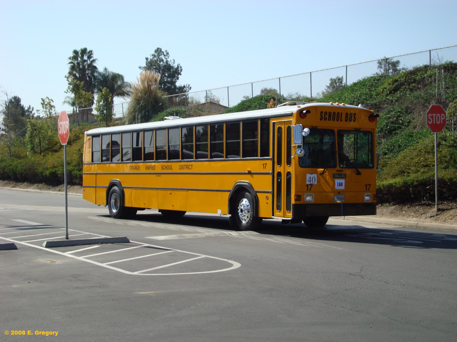 Gillig Phantom school bus