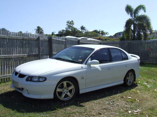 Holden VX SS