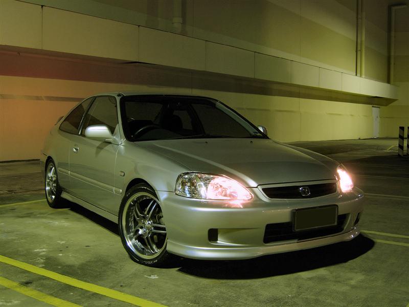 Honda Civic Coupe 17 VTEC Auto