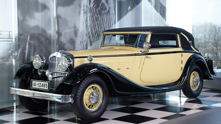 Horch V-12 Type 670 Sport Cabriolet