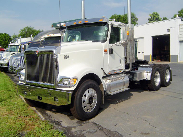 International 9900i