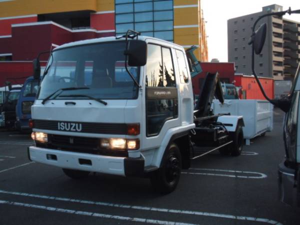 Isuzu FRR32