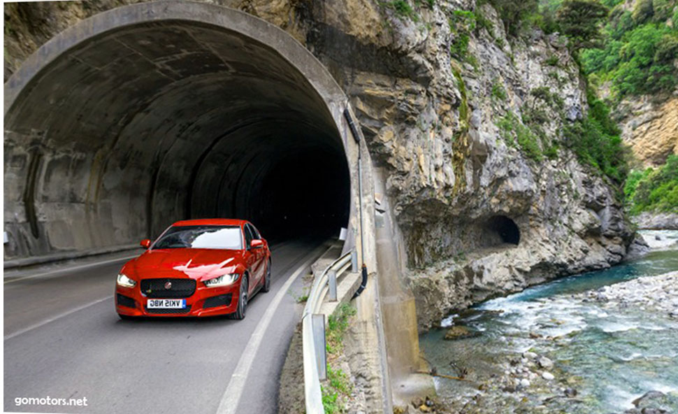 2017 Jaguar XE S