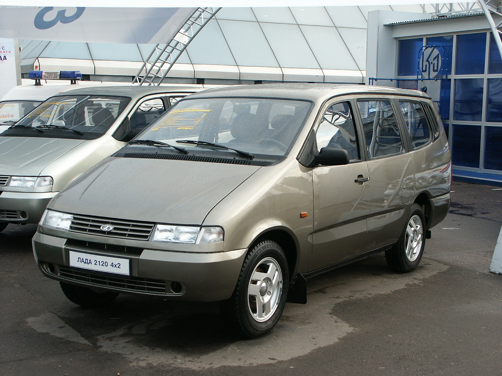 Lada 2120 Nadezhda