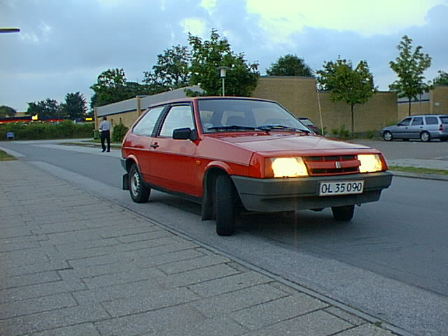 Lada Samara 16