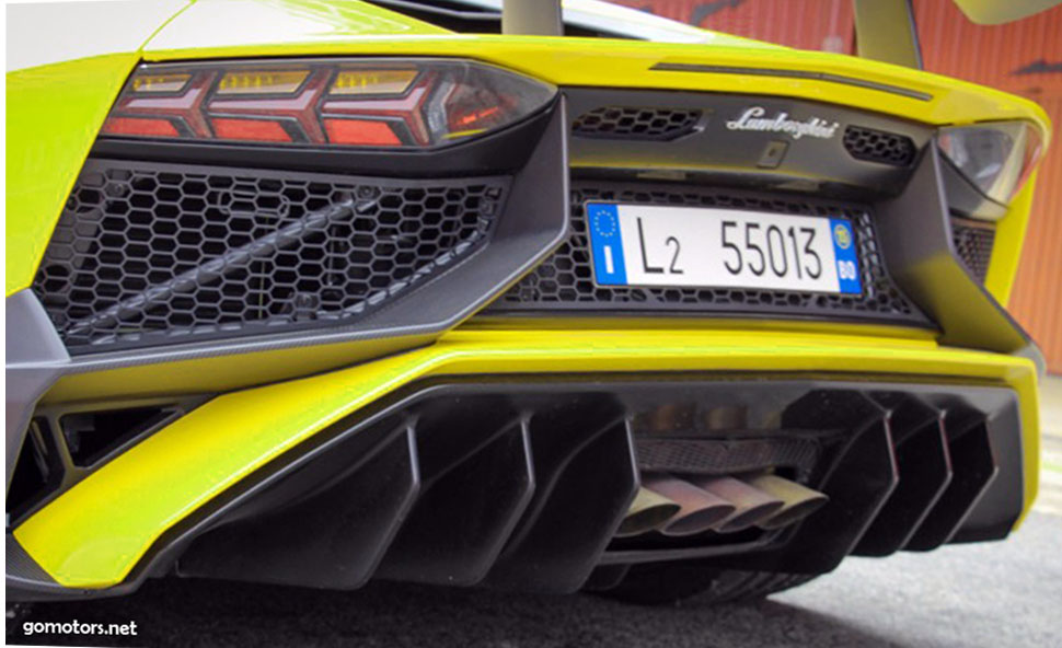 2016 Lamborghini Aventador LP750-4 SV