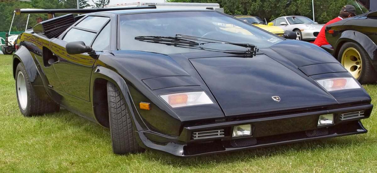 Lamborghini Countach QV