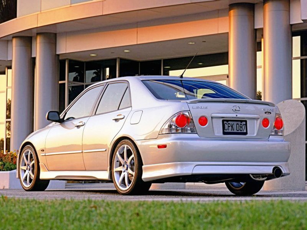 Lexus IS300