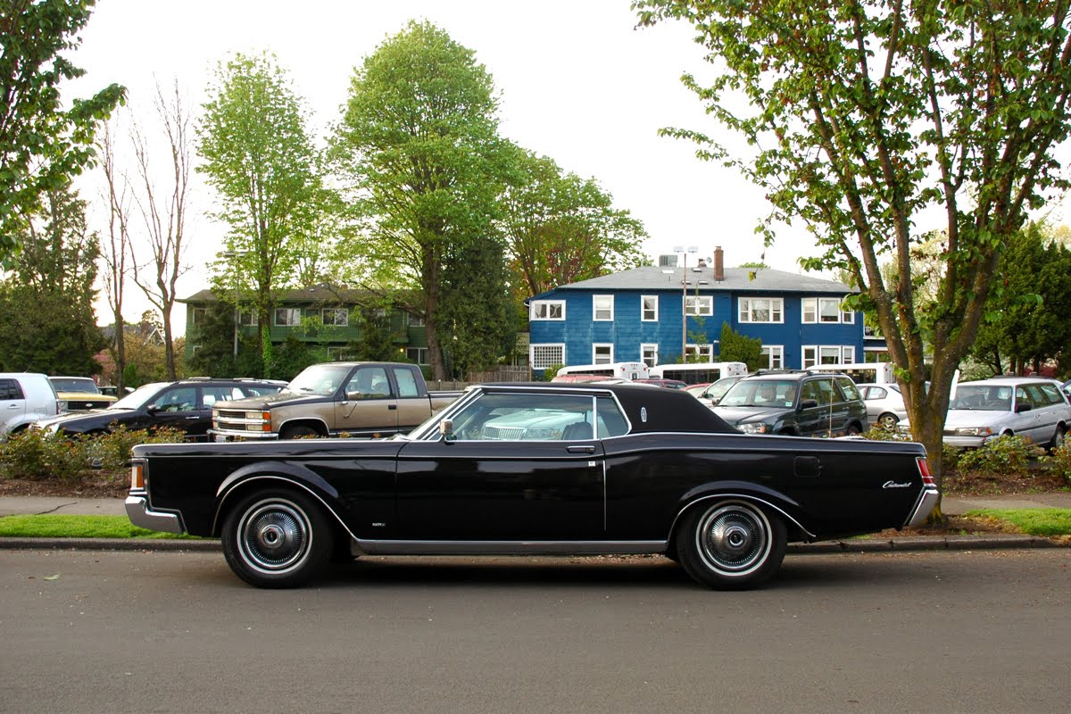 Lincoln Continental mk III coupe