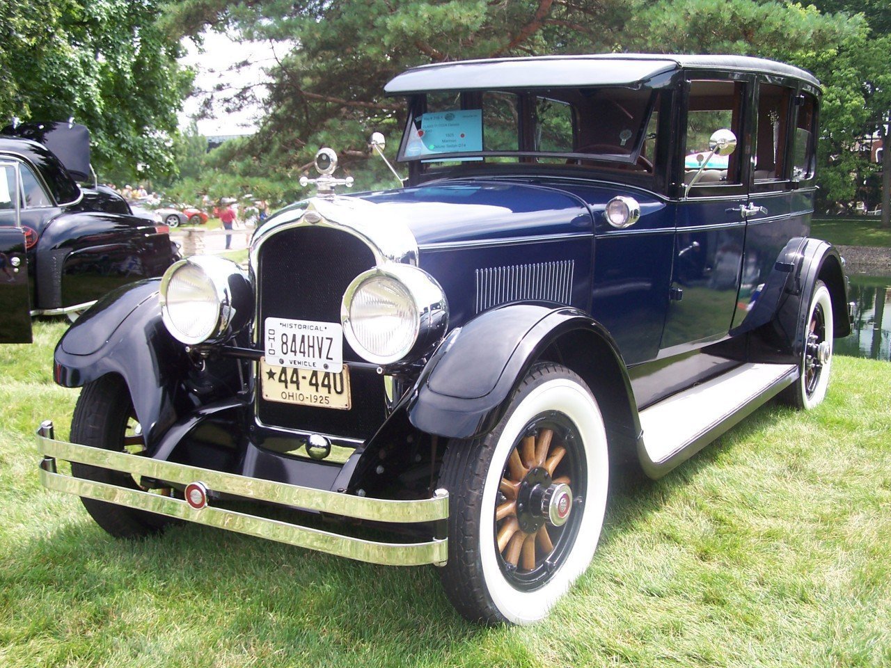 Marmon 8-69 Hayes sedan