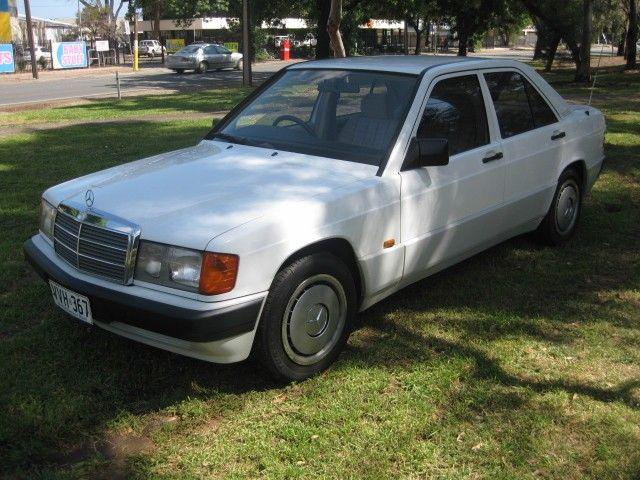 Mercedes-Benz 180 4D