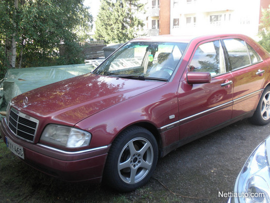 Mercedes-Benz 180 4D