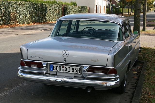 Mercedes-Benz 220 Heckflosse