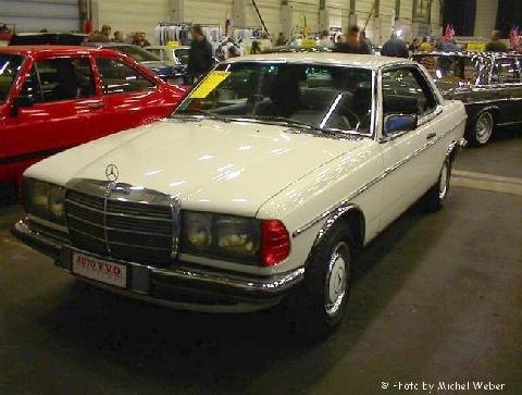 Mercedes-Benz 230 C