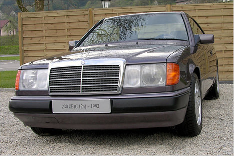 Mercedes-Benz 230D