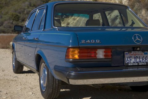 Mercedes-Benz 240 D Sedan