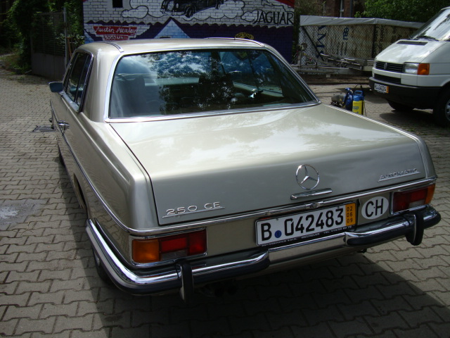 Mercedes-Benz 250 CE Cabriolet