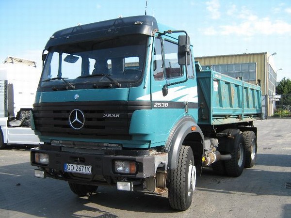 Mercedes-Benz 2538