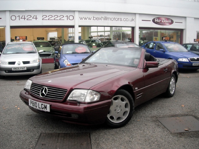 Mercedes-Benz 320 SL-24