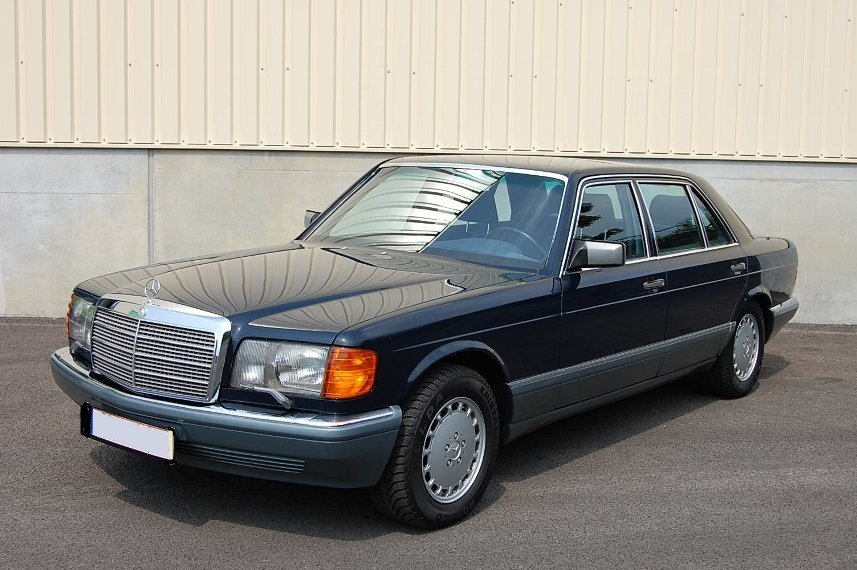 Mercedes-Benz 560sel