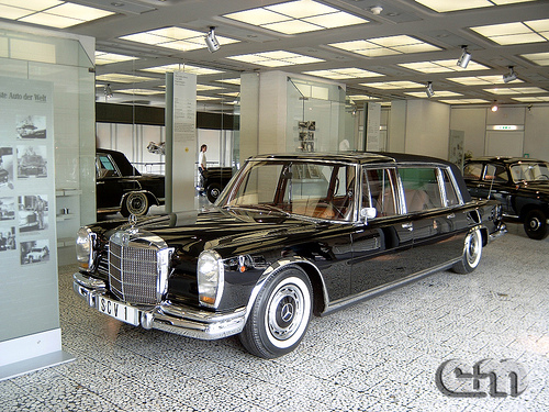 Mercedes-Benz 600 Papamobil