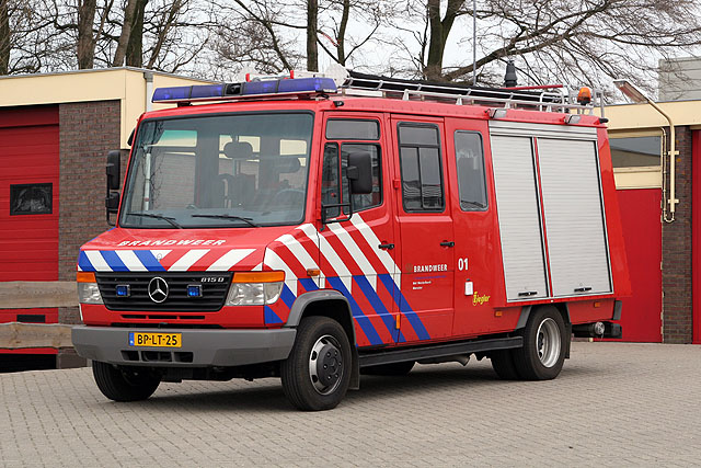 Mercedes-Benz 815D