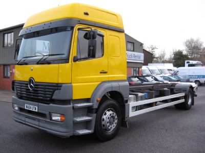 Mercedes-Benz Actros 1823