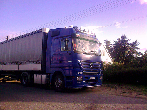 Mercedes-Benz Actros 1850 V8